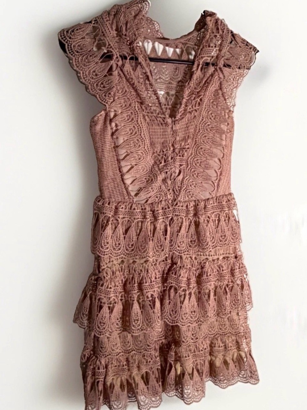 Romeo & Juliet Couture Dusty Rose Crochet Lace Mini Dress
